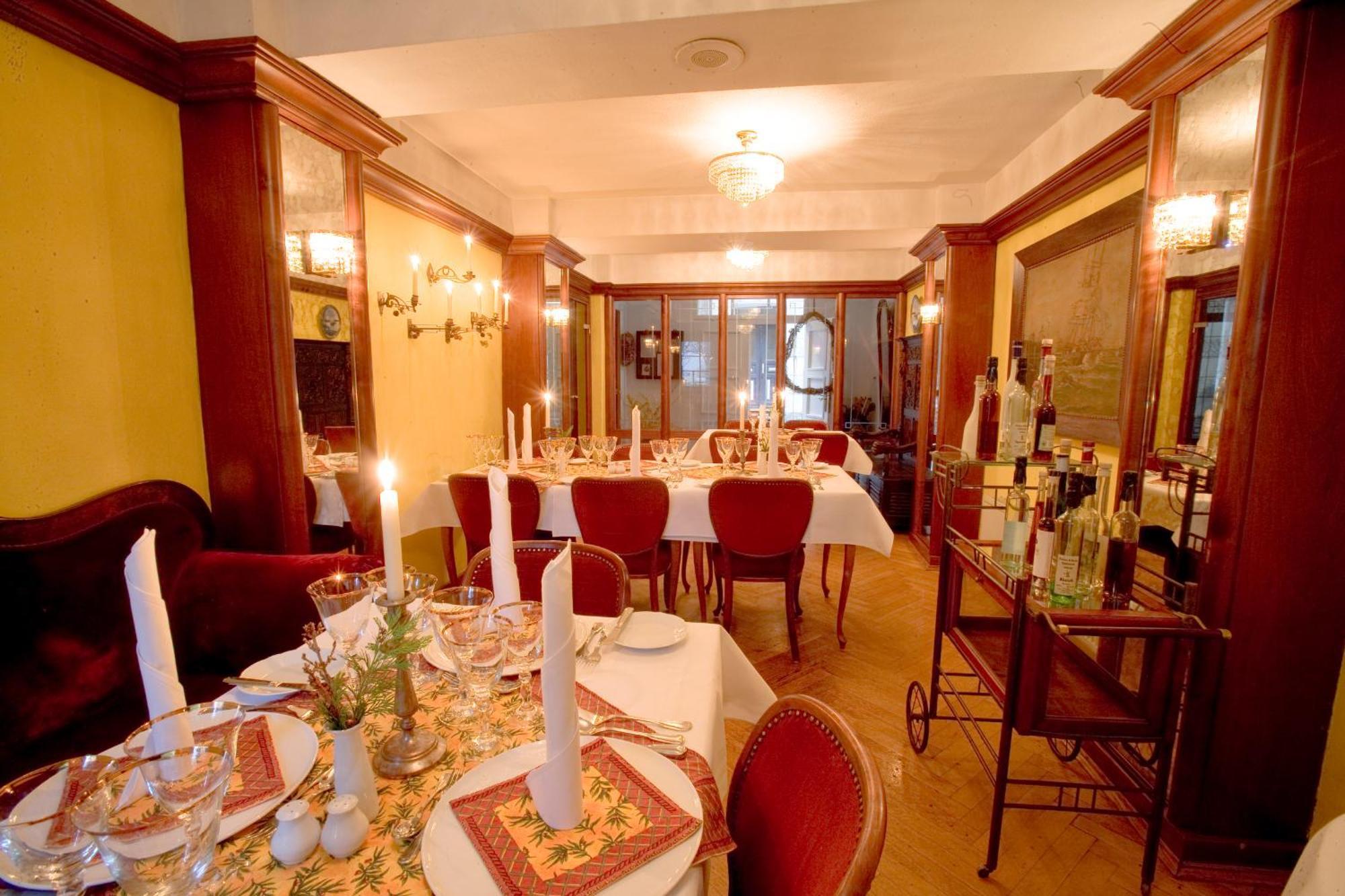 Hotel Reingard Wismar Bagian luar foto