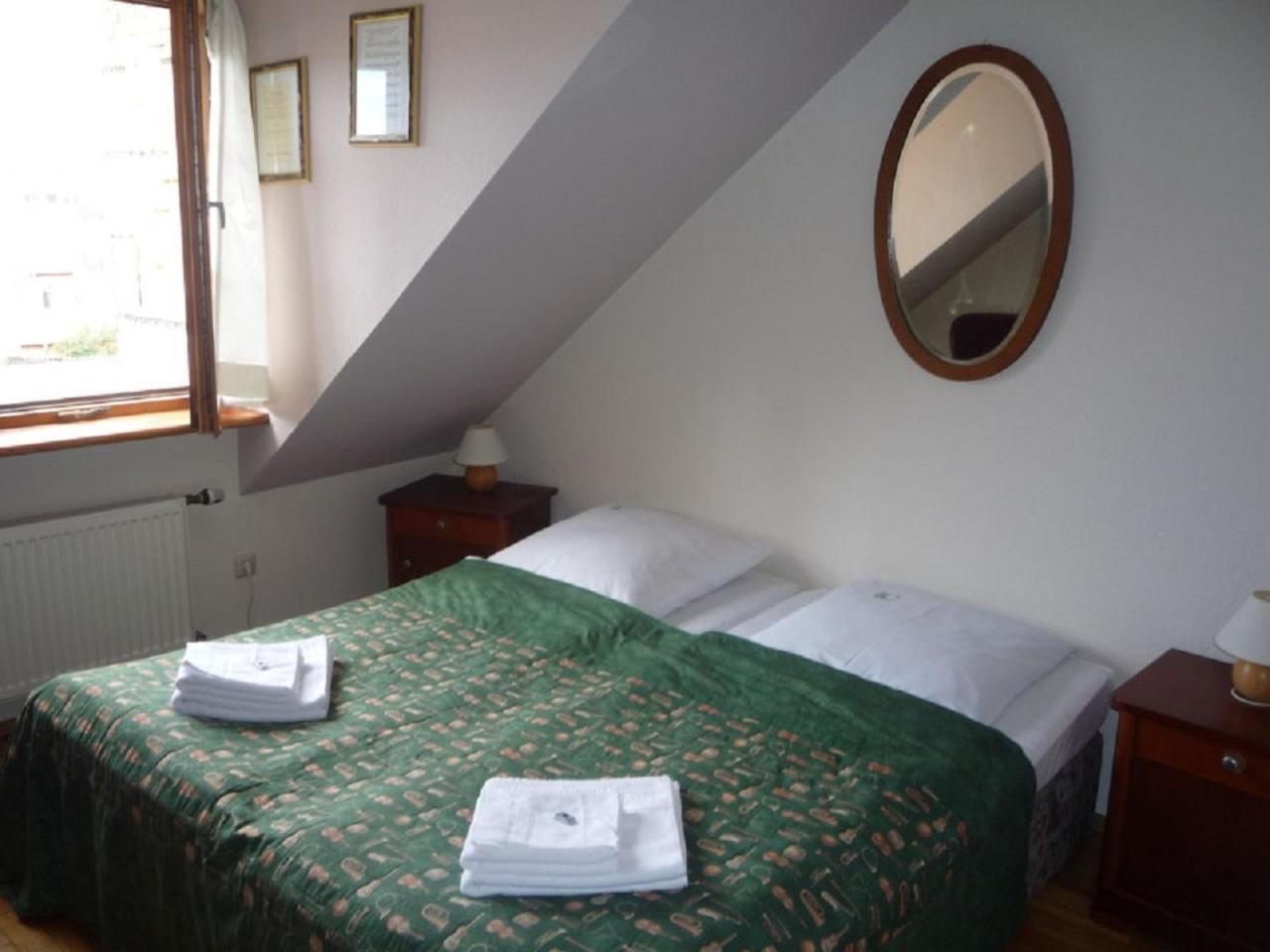 Hotel Reingard Wismar Bagian luar foto